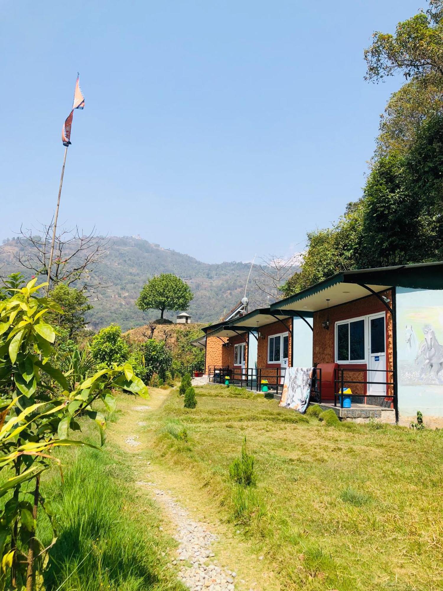Into The Wild Pokhara Villa Kāskī Kültér fotó